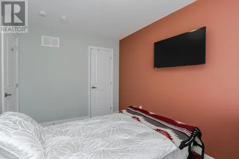 27 Beausoleil Drive Penetanguishene ON L9M 0V7