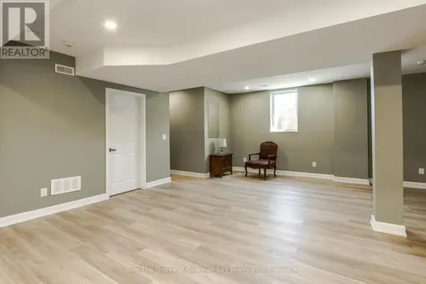 27 Beausoleil Drive Penetanguishene ON L9M 0V7