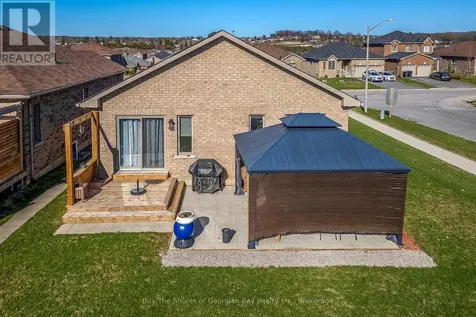 27 Beausoleil Drive Penetanguishene ON L9M 0V7