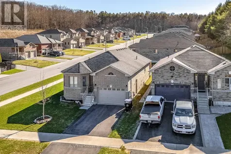 27 Beausoleil Drive Penetanguishene ON L9M 0V7