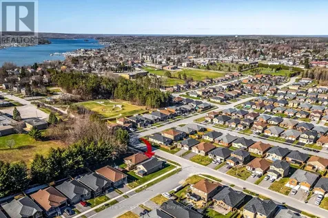27 Beausoleil Drive Penetanguishene ON L9M 0V7