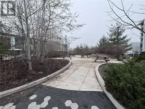 128 Grovewood Common Oakville ON L6H 0X3