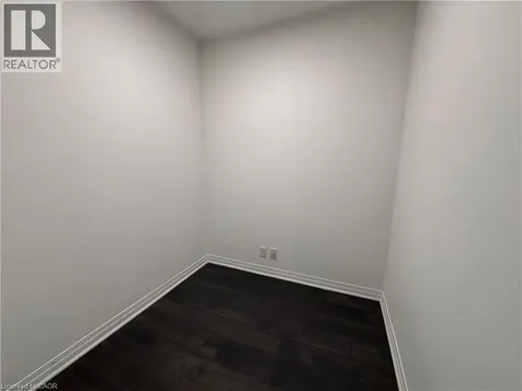 128 Grovewood Common Oakville ON L6H 0X3