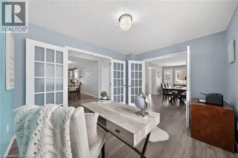 102 Nathan Court Cambridge ON N1P 1C1