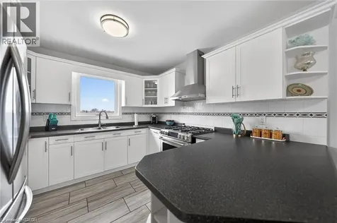 102 Nathan Court Cambridge ON N1P 1C1