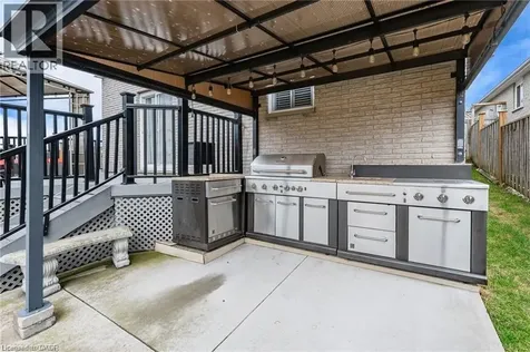 102 Nathan Court Cambridge ON N1P 1C1