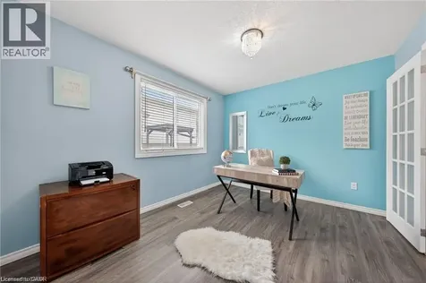 102 Nathan Court Cambridge ON N1P 1C1
