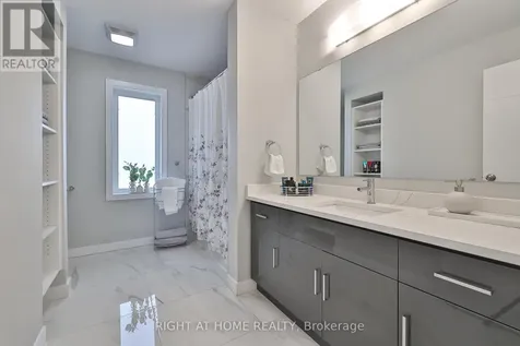 8 Ryder Avenue Guelph (kortright West) ON N1G 4V5