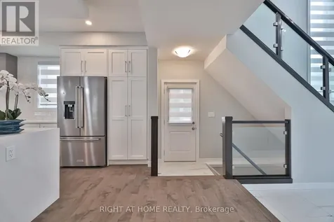 8 Ryder Avenue Guelph (kortright West) ON N1G 4V5