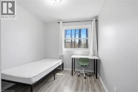 508 Quiet Place Waterloo ON N2L 5A3