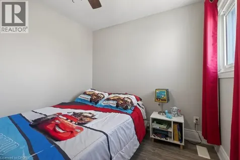 62 Palmer Road Hamilton ON L8T 3E8
