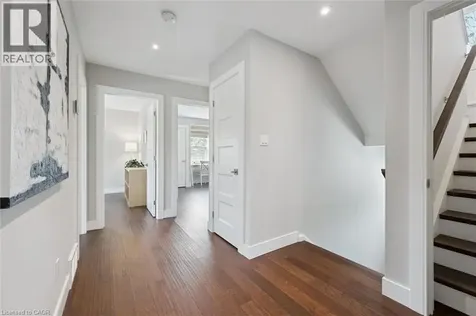 33 Aberdeen Road North Cambridge ON N1S 2X1