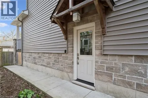 33 Aberdeen Road North Cambridge ON N1S 2X1