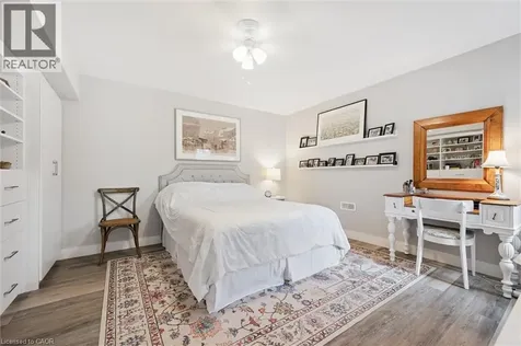 33 Aberdeen Road North Cambridge ON N1S 2X1