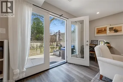 33 Aberdeen Road North Cambridge ON N1S 2X1