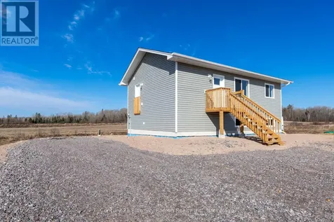 201 Talon Crescent South Bonfield ON P0H 2E0