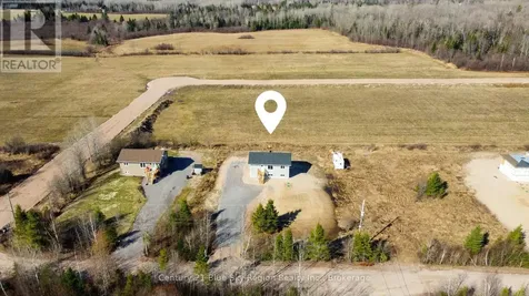 201 Talon Crescent South Bonfield ON P0H 2E0