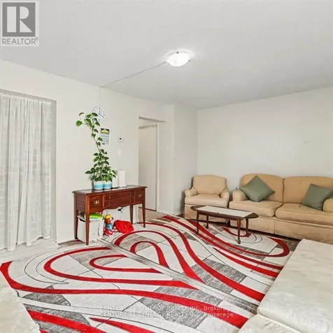 1239 Bowmount Street Ottawa ON K1J 8T4