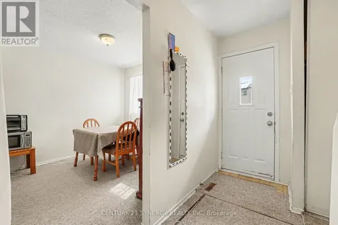 1239 Bowmount Street Ottawa ON K1J 8T4