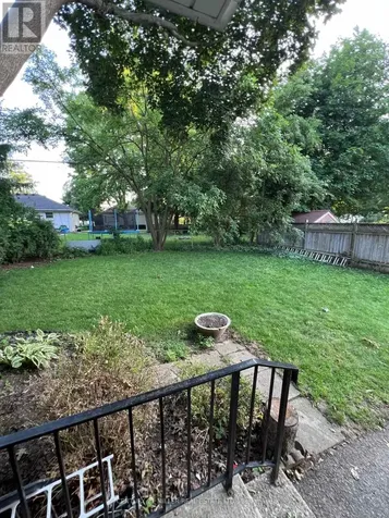 24 Eddy Avenue Brantford ON N3R 2M6