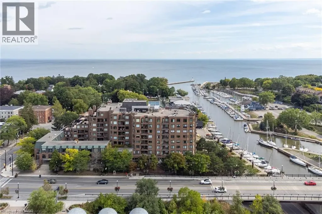 100 Lakeshore Road East Oakville ON L6J 6M9