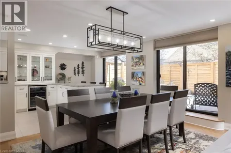 100 Lakeshore Road East Oakville ON L6J 6M9