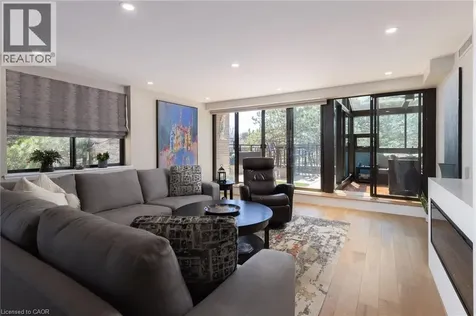 100 Lakeshore Road East Oakville ON L6J 6M9