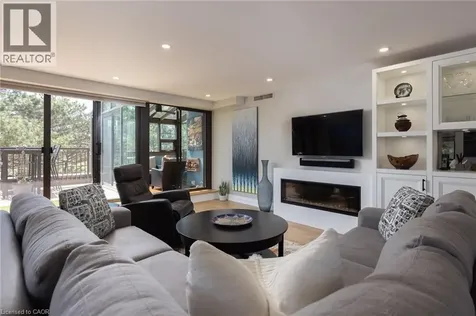 100 Lakeshore Road East Oakville ON L6J 6M9