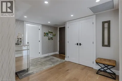100 Lakeshore Road East Oakville ON L6J 6M9