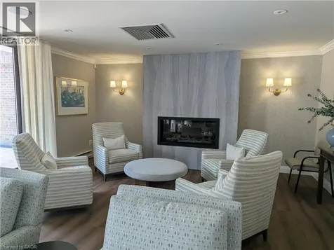 100 Lakeshore Road East Oakville ON L6J 6M9