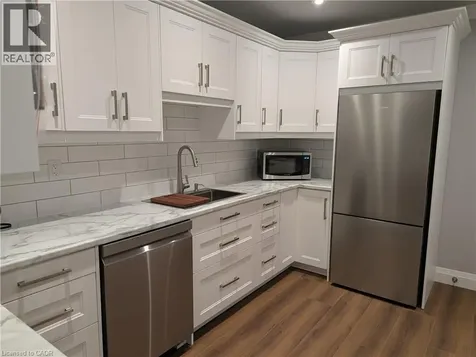 100 Lakeshore Road East Oakville ON L6J 6M9
