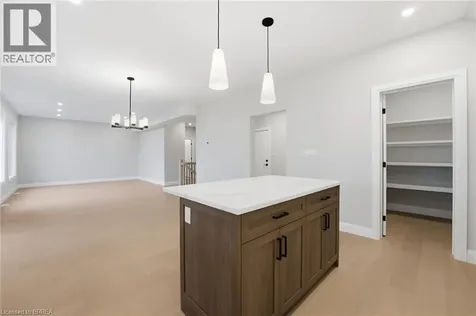 102 Oak Avenue Paris ON N3L 0J6