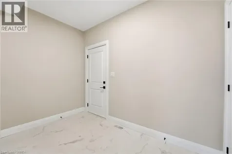 102 Oak Avenue Paris ON N3L 0J6