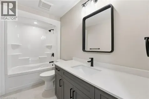 102 Oak Avenue Paris ON N3L 0J6