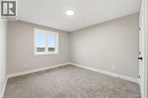 102 Oak Avenue Paris ON N3L 0J6