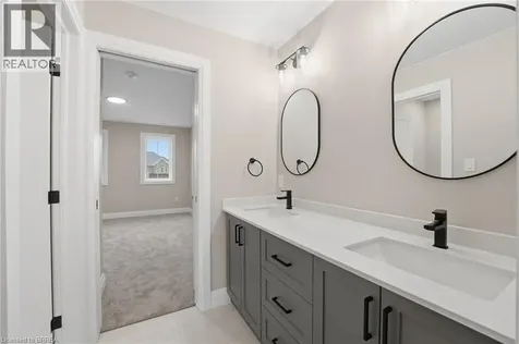 102 Oak Avenue Paris ON N3L 0J6