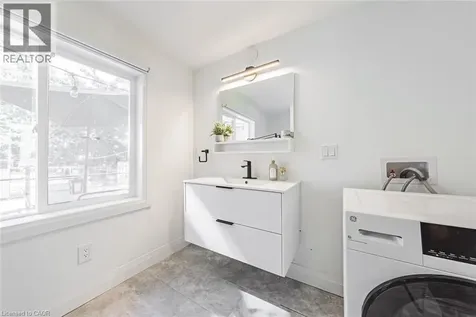 196 Walnut Street South Hamilton ON L8N 2M1