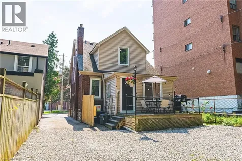 196 Walnut Street South Hamilton ON L8N 2M1