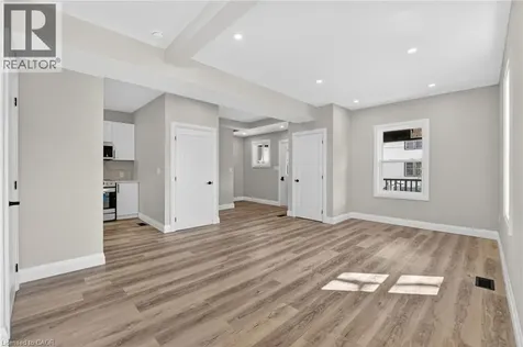 20 Avenue Place Welland ON L3B 4B1