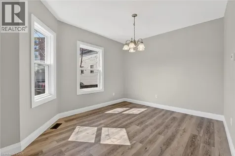 20 Avenue Place Welland ON L3B 4B1