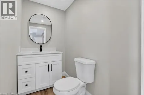 20 Avenue Place Welland ON L3B 4B1