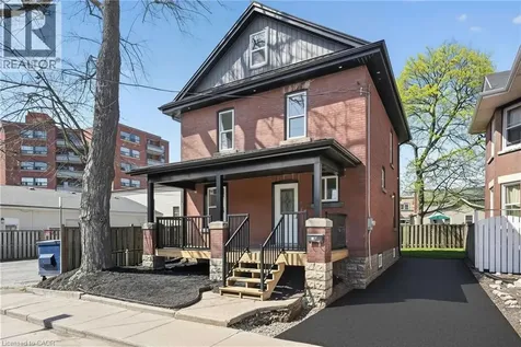 20 Avenue Place Welland ON L3B 4B1