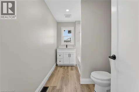20 Avenue Place Welland ON L3B 4B1