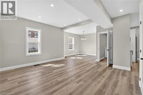 20 Avenue Place Welland ON L3B 4B1