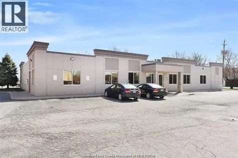 2215 Huron Church Windsor ON N9C 2L8