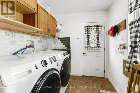 204 Wood Street East Prescott ON K0E 1T0
