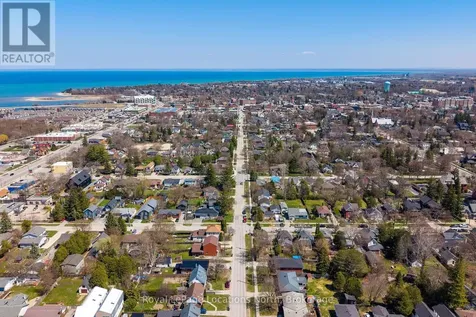 317 Second Street Collingwood ON L9Y 1G7