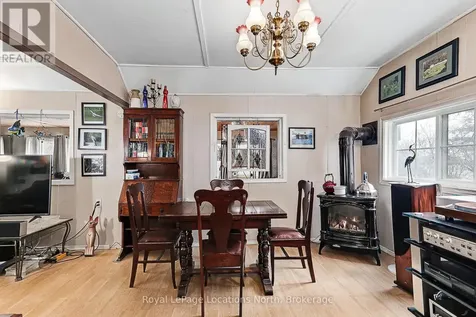 21 Eva Crescent Collingwood ON L9Y 5R1