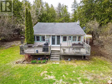 21 Eva Crescent Collingwood ON L9Y 5R1