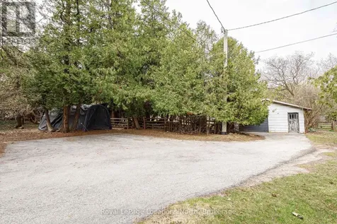 21 Eva Crescent Collingwood ON L9Y 5R1